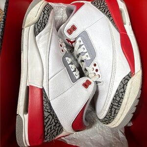 Jordan 3 Retro Fire red size 7.5m